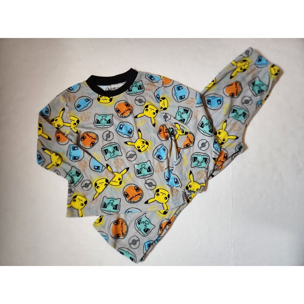 Pokémon Fleece Pajama Set Youth 10 Pikachu Charmander Squirtle Bulbasaur